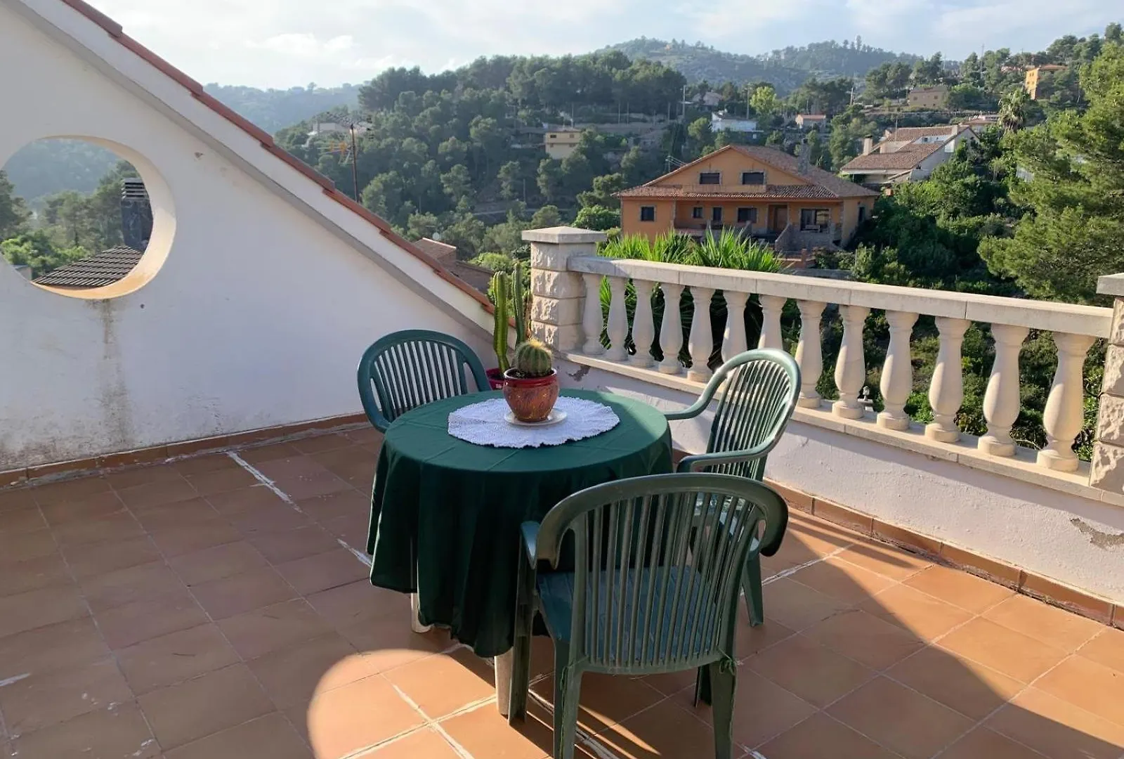 Chalet Villa Maria Mercedes Olesa de Bonesvalls