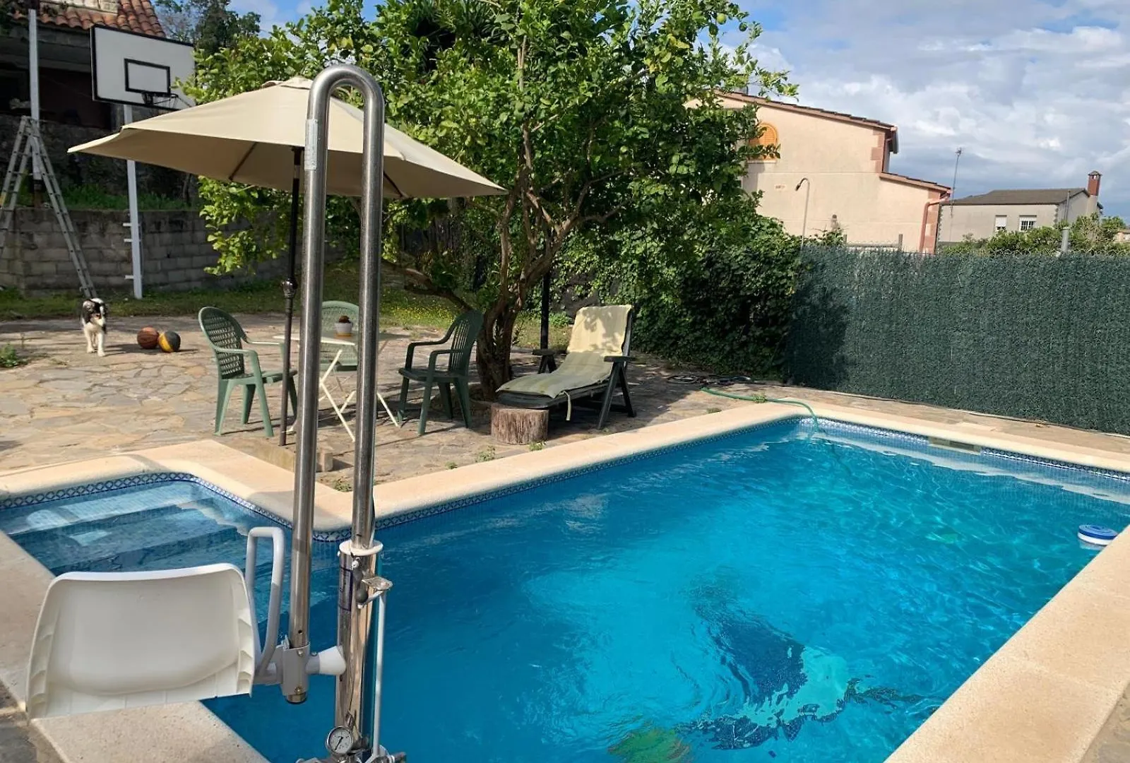 Chalet Villa Maria Mercedes Olesa de Bonesvalls