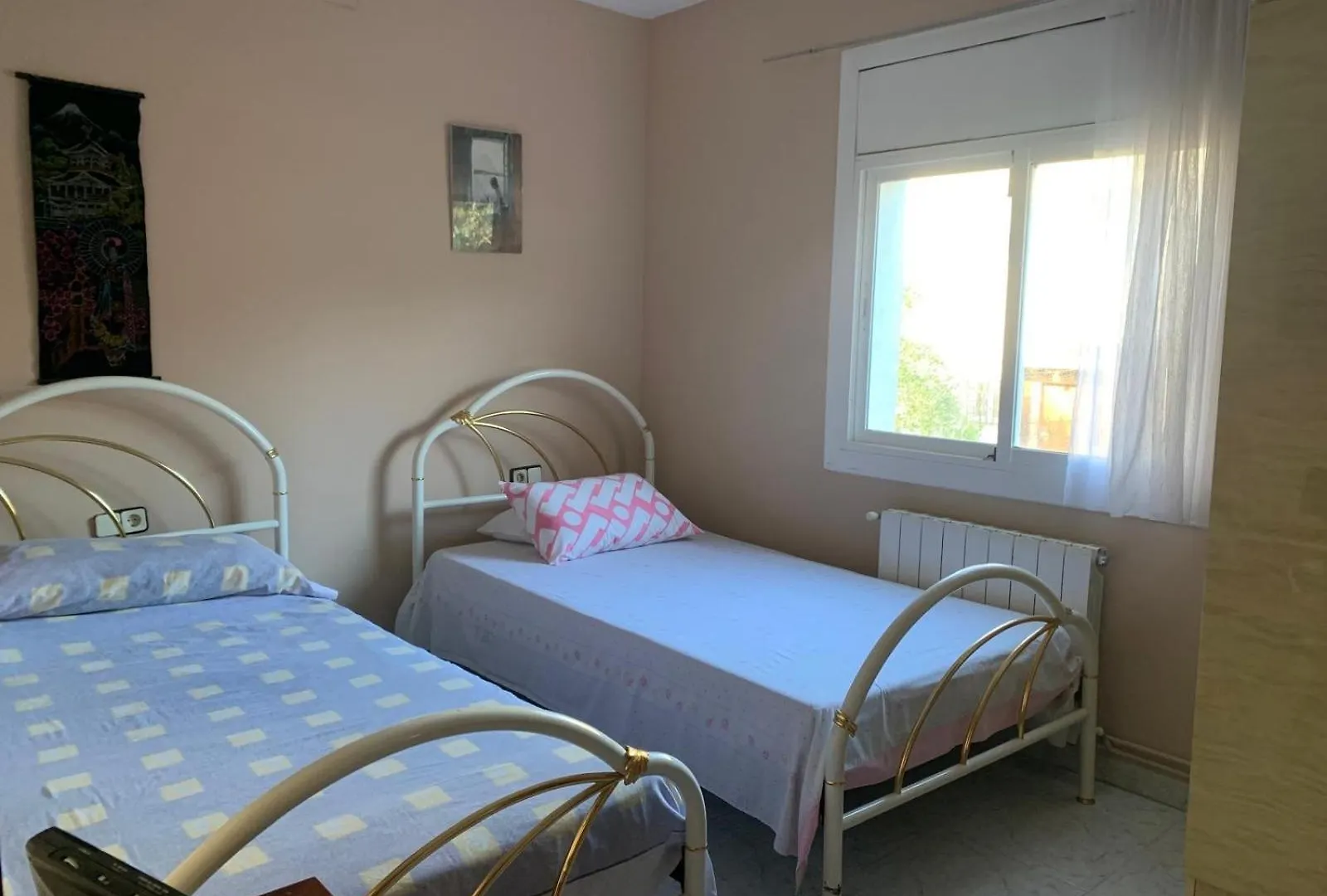 Villa Maria Mercedes Olesa de Bonesvalls Chalet