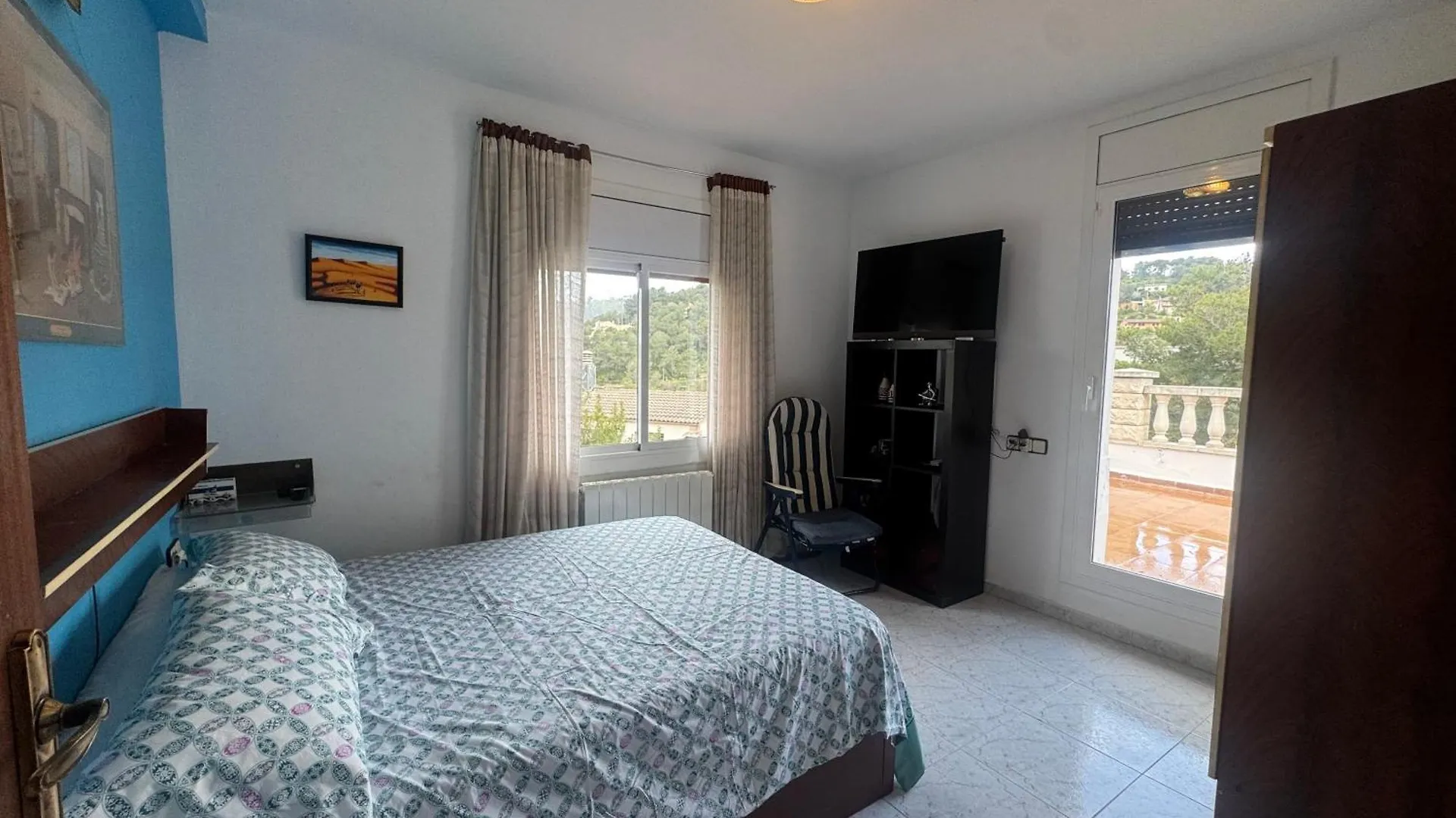 Villa Maria Mercedes Olesa de Bonesvalls Chalet